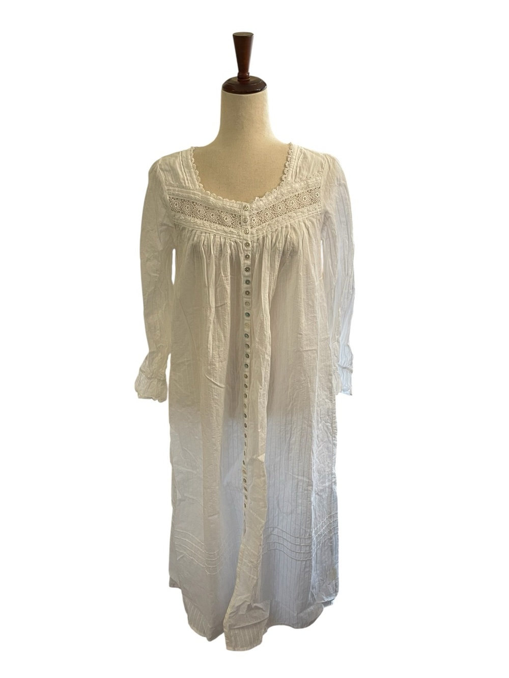 EILEEN WEST Cotton Victorian Nightgown